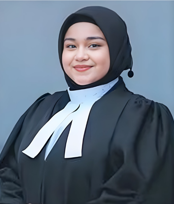 Nadia Khairina Binti Rashdan - Lawyer